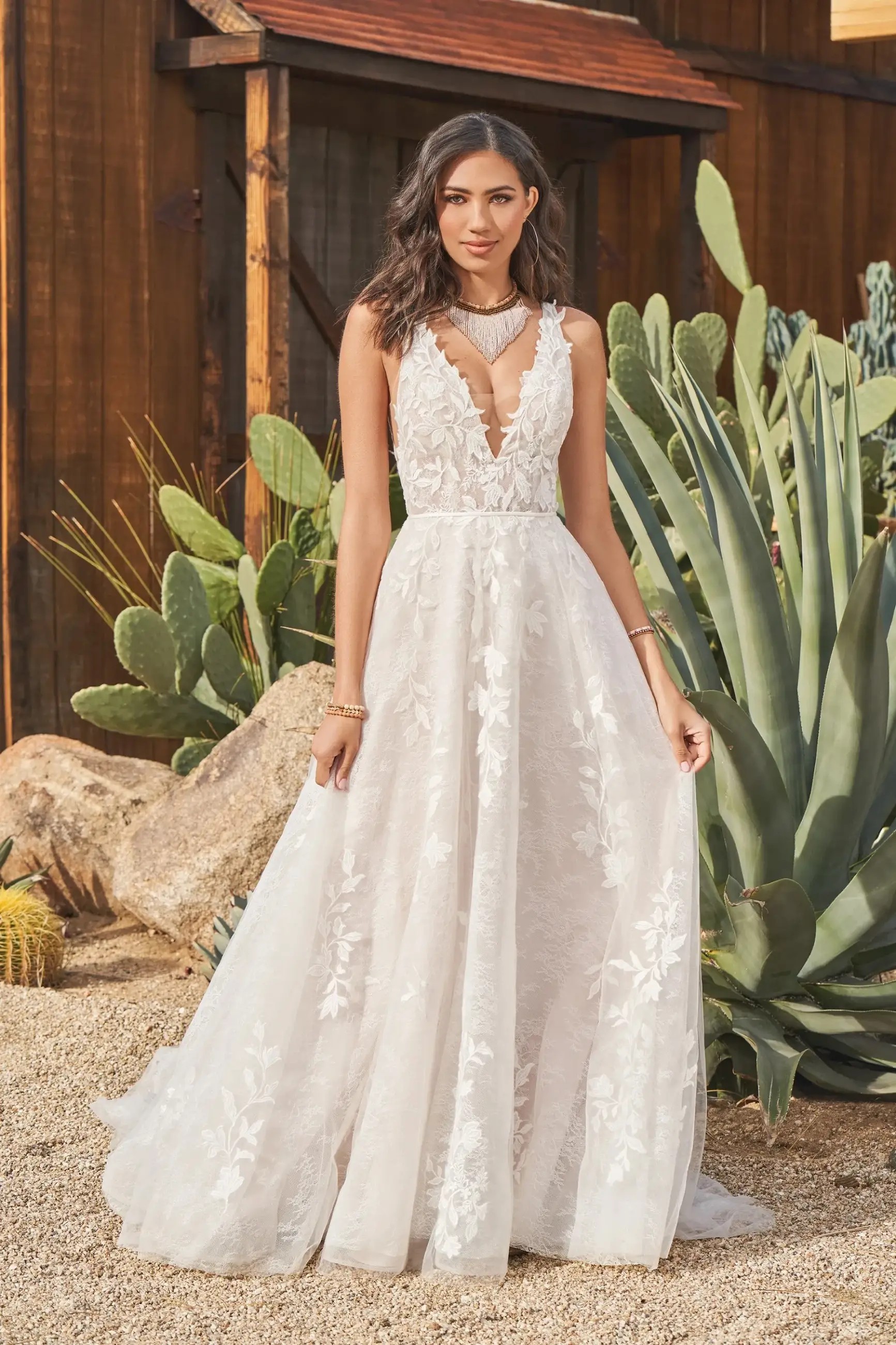 Fall 2024 Ball Gown Bridal Trends: Timeless Beauty and Modern Flair Image